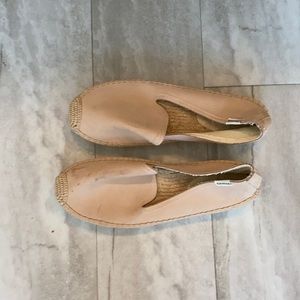 Soludos Slides Size 7